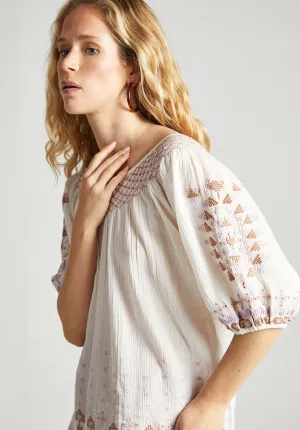 Alba Short Sleeve Embroidered Blouse In Cream