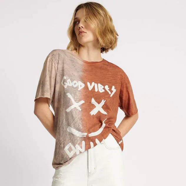 ONE TEASPOON Womens Good Vibes Only Hand Dyed Oversized Tee - Rust