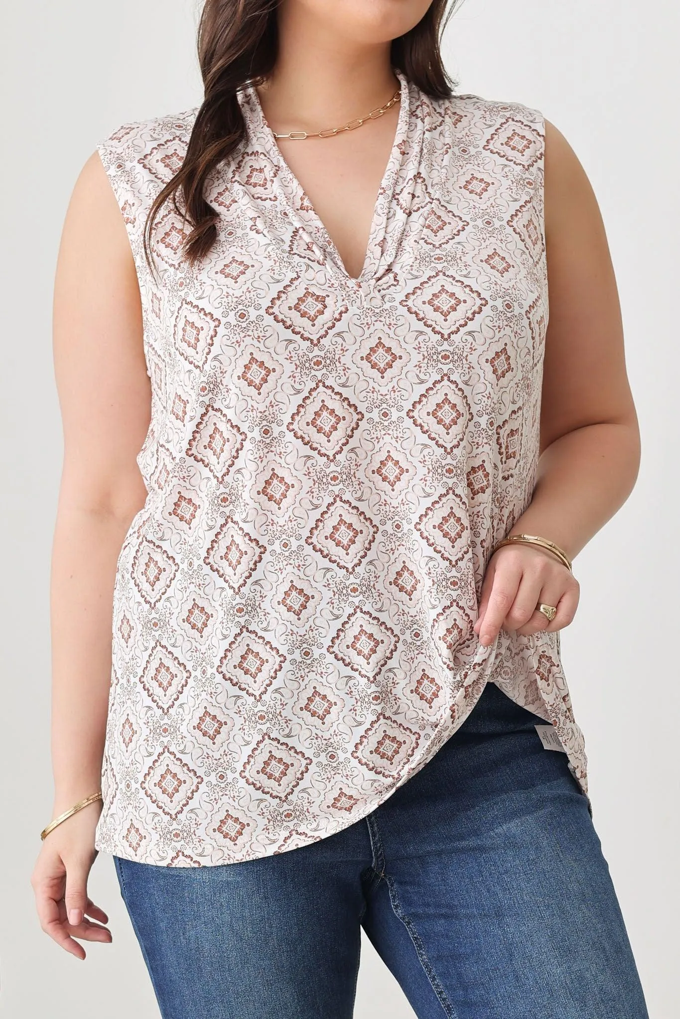 Plus Size Paisley Print Sleeveless V-Neckline Tops