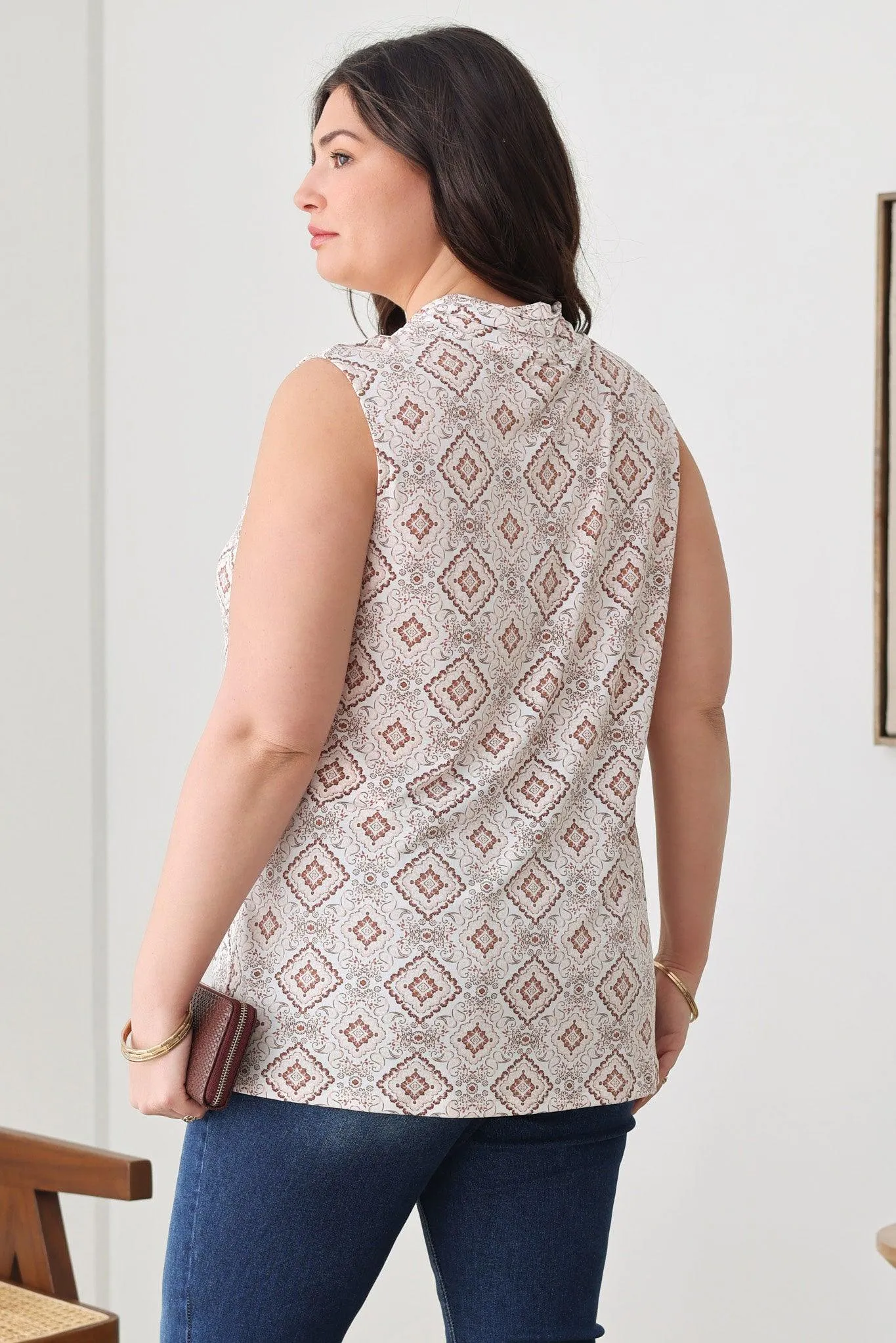 Plus Size Paisley Print Sleeveless V-Neckline Tops