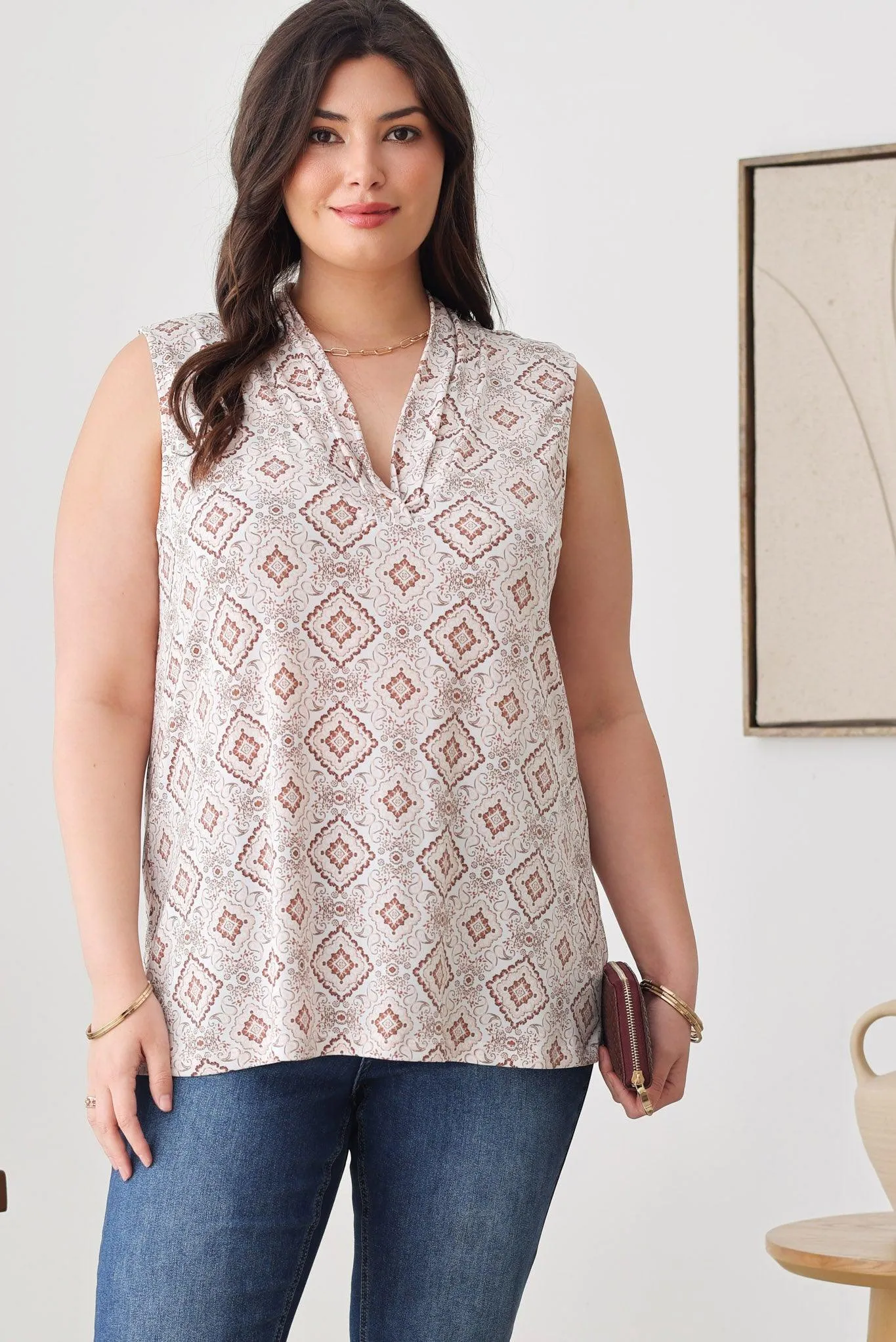 Plus Size Paisley Print Sleeveless V-Neckline Tops