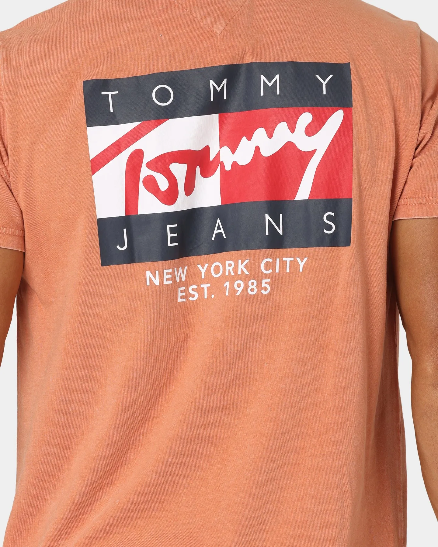 Tommy Jeans TJM Vintage Flag Signature Logo T-Shirt Dingo Orange