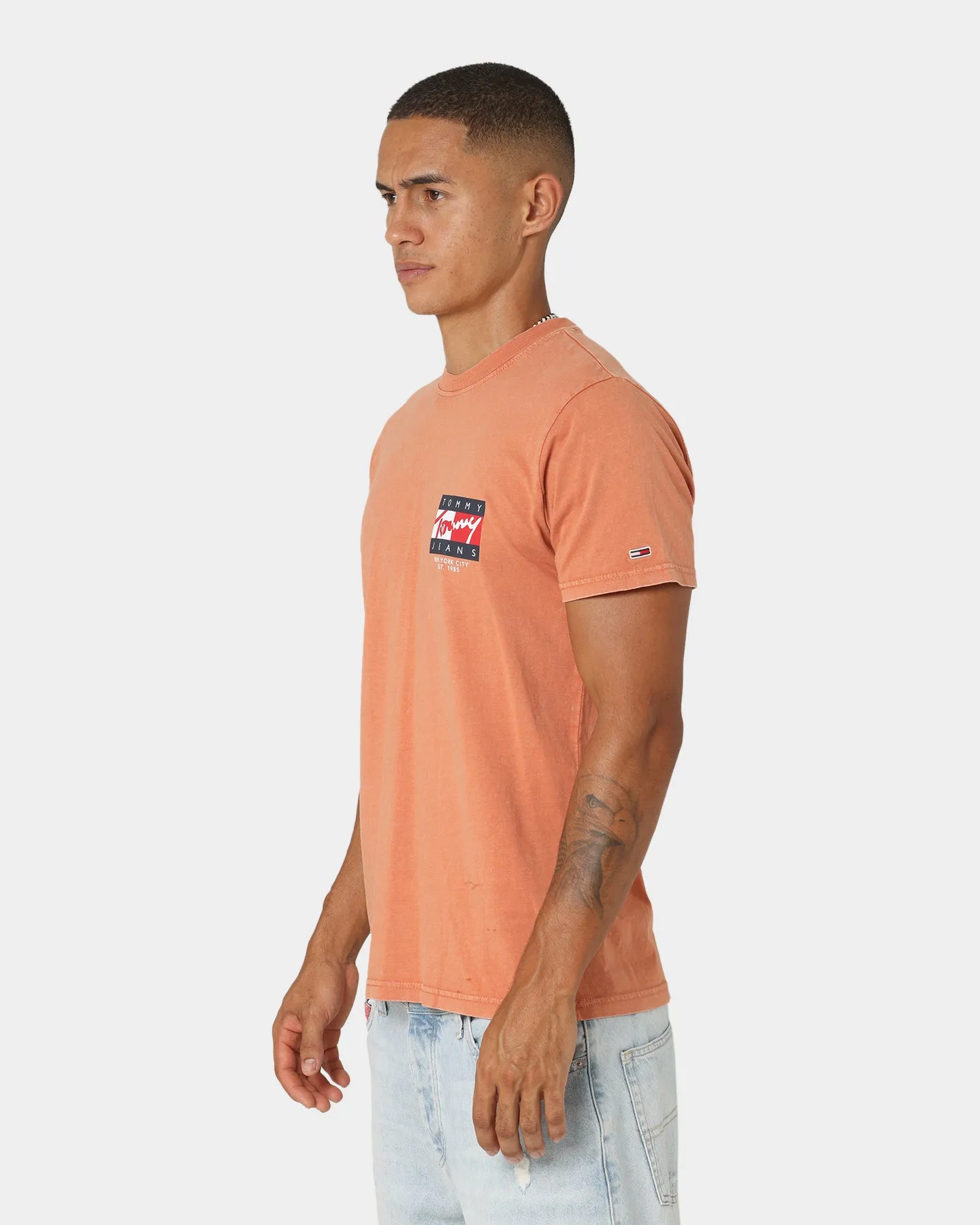 Tommy Jeans TJM Vintage Flag Signature Logo T-Shirt Dingo Orange